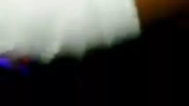 Χαριτωμένη φυσική έφηβη με ωραία πορνο βιντεο δωρεαν βυζιά η Melody Marks βιδώθηκε στις υπέροχες πόζες της