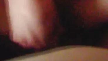 Η θεά της ταινιεσ πορνο δωρεαν ομορφιάς με τα μεγάλα βυζιά Rahyndee James είναι χάλια