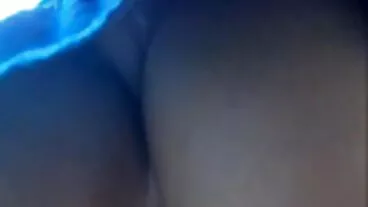 Η σκληρο πορνο δωρεαν kinky μικρόσωμη γκόμενα Romy Indy καβαλάει σε έναν αρκετά μεγάλο κόκορα