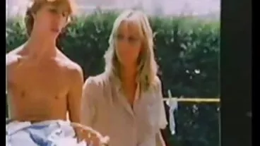 Η Clea Gaultier και η ελληνικο πορνο δωρεαν Clara Mia ρουφούν ένα τεράστιο κοινό πουλί