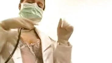 Η μελαχρινή Αντζελίνα Κάστρο με μεγάλο δωρεαν σεξ πορνο στήθος της γαμιέται από πίσω