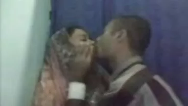 Η αισθητική ξανθιά Μόνικα καταπίνει κολλώδες ταινιεσ πορνο δωρεαν σπέρμα μετά από σκληρό γαμημένο