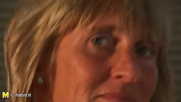 Καλή και σέξι μπούστος MILF Mariska γαμημένη δίπλα στην σεξ πορνο δωρεαν πισίνα όπως της αρέσει